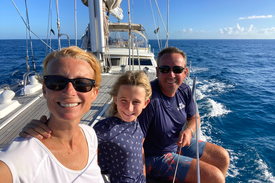 Sailing Living Family
